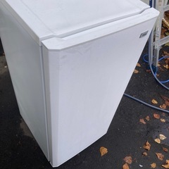 ハイアール　冷凍ストッカー　屋外洗剤清掃済みの画像