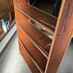 レトロちっくな棚の画像