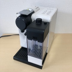 美品　ネスプレッソ コーヒーメーカー ラティシマ・タッチ ホワイト F511WHの画像