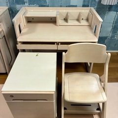 ITOKI 学習机・椅子2つセットユトレヒトイトーキ (asako) 明石の