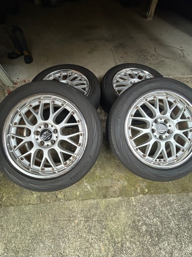 235/50/18ヨコハマブルーアース 2020年製