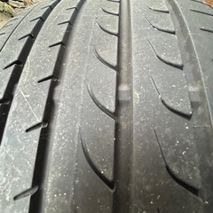 235/50/18ヨコハマブルーアース 2020年製　の画像