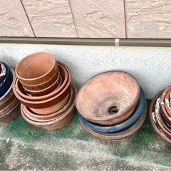 無料⭐︎ タイヤラック&植木鉢⭐︎直接取引限定⭐︎バラ不可の画像