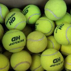 中古テニスボール60個＋α 譲りますの画像