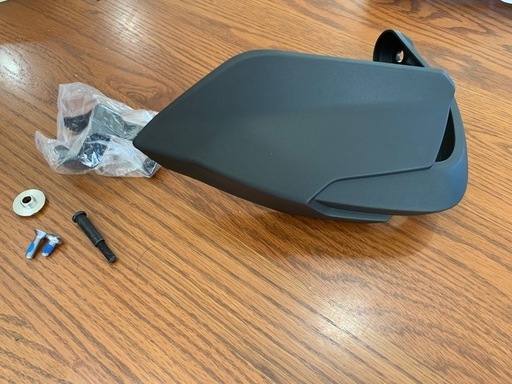 トライアンフタイガースポーツ660ナックルカバー左