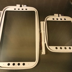 JUKI　ジューキ 刺繍カードCATS & DOGS 、専用刺繍糸 60色、刺繍枠大&中の画像