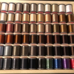 JUKI　ジューキ 刺繍カードCATS & DOGS 、専用刺繍糸 60色、刺繍枠大&中の画像