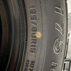 ハイエース 純正タイヤホイール 4本セット 195/80/R15の画像