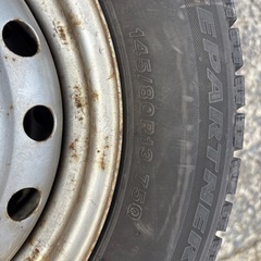 話し中
スタドレスタイヤの画像