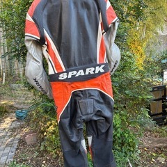 レーシング　ツナギの画像