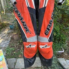 レーシング　ツナギの画像