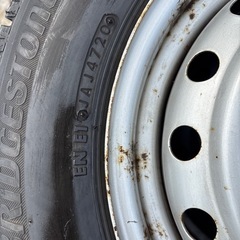 話し中
スタドレスタイヤの画像