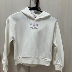 新品未使用タグ付き130センチメゾピアノパーカーの画像