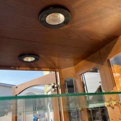 旭川 上ケ嶋木工 フラットキュリオ サム72 M6K 飾り棚 キュリオケース キャビネット 照明ランプ付 棚板3枚 幅710 奥行370 高さ1510 中古品 ③の画像