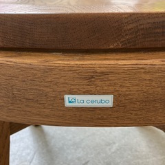 サ2511-383 木製 肘掛け付き ダイニング チェア 回転式 キズ汚れ有りの画像