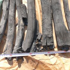 無料配達します🚚キャンプ・バーベキューに！💖紀州💖長い備長炭💖５ｋｇ💖の画像