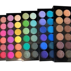 メイクアップパレットの画像