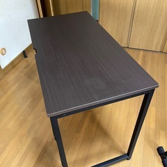 多機能デスク，パソコンデスクの画像