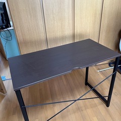 多機能デスク，パソコンデスクの画像