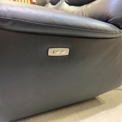 3人掛電動リクライニングソファ｜USB端子・テーブル付の画像