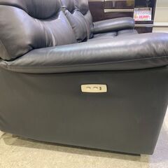 3人掛電動リクライニングソファ｜USB端子・テーブル付の画像