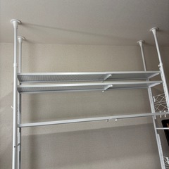 アイリスオーヤマ　突っ張りシェルフの画像