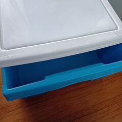 収納ケース 2台の画像