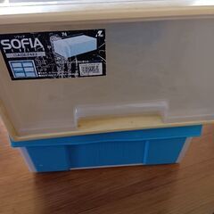 収納ケース 2台の画像