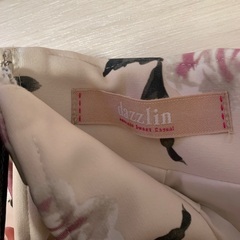 dazzlin 花柄　ボンディング　スカート 2枚セット Sサイズの画像
