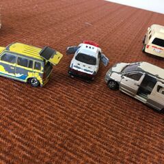 【TOMICAミニカー】8点 トミカ 自動車 TOMY 警視庁/消防庁/消防車/ヘリコプター/トヨタbB/日産エルグランド/ハイエース等 現状お渡しの画像