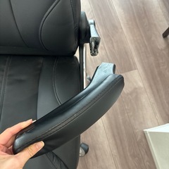 ITIS レザーチェアの画像