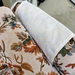 サ2511-385 リクライニング チェア 高座椅子 クッション付き 花柄 キズ汚れ有りの画像