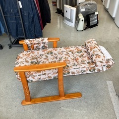 サ2511-385 リクライニング チェア 高座椅子 クッション付き 花柄 キズ汚れ有りの画像