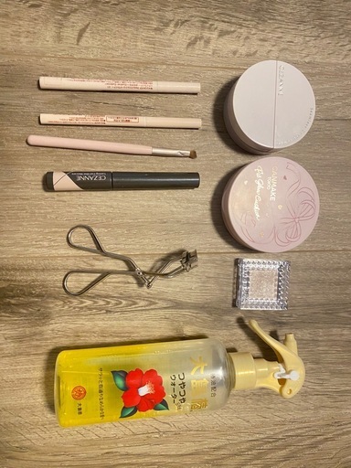 コスメ9点セット (2点目以降大幅割引き) 津守の化粧品の中古あげます