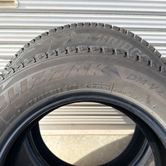 中古スタッドレスタイヤ　175/80R16
の画像