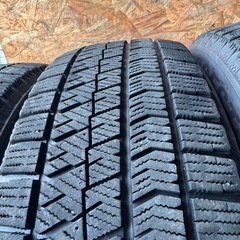 BRIDGESTONE ブリジストン　ブリヂストン　VRX2 195/65R15 スタッドレスタイヤ　2018年製　15インチの画像