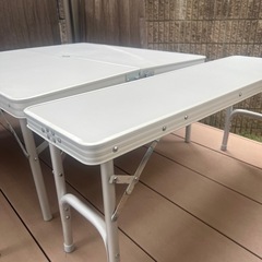 アウトドアテーブルセットの画像