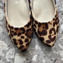 ヒョウ柄パンプス 23.5cmの画像
