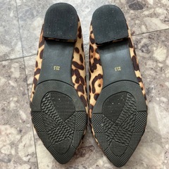 ヒョウ柄パンプス 23.5cmの画像