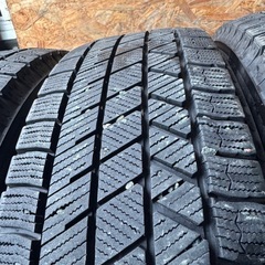 バリ山　BRIDGESTONE ブリヂストン　ブリジストン　VRX3 175/65R15 スタッドレス　タイヤ　2021年製　15インチの画像