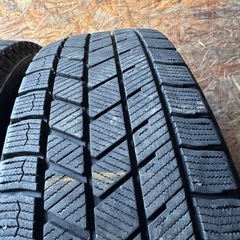 バリ山　BRIDGESTONE ブリヂストン　ブリジストン　VRX3 175/65R15 スタッドレス　タイヤ　2021年製　15インチの画像