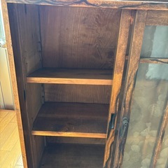 木製の棚の画像