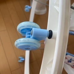 歩行器　赤ちゃんの画像