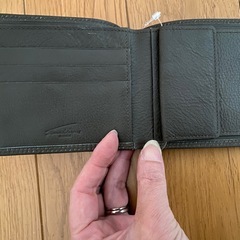 新品未使用　二つ折財布の画像
