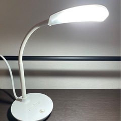 照明　デスクライトの画像