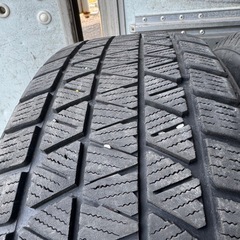 バリ山　BRIDGESTONE ブリヂストン　ブリジストン　DM-V3 235/60R18 スタッドレス　タイヤ　2020年製　18インチの画像