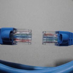 ★青色LANケーブル（ストレート）約15メートル　CAT5e　RJ45コネクタ・コネクタカバー新品取替済みの画像