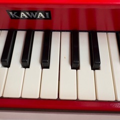 カワイ kawai ミニピアノ P-32 赤色の画像