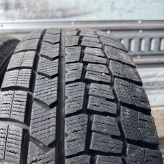 バリ山　DUNLOP ダンロップ　WM02 215/65R16 スタッドレス　タイヤ　2022年製　16インチ　2本の画像