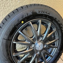 【2024年製 ほぼ新品
】ブリヂストン VRX2 155/65R13 軽自動車用スタッドレスタイヤ＆ホイールセットの画像